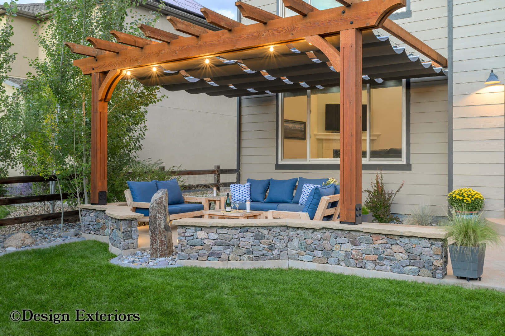 Sitting & Retaining Walls — 12