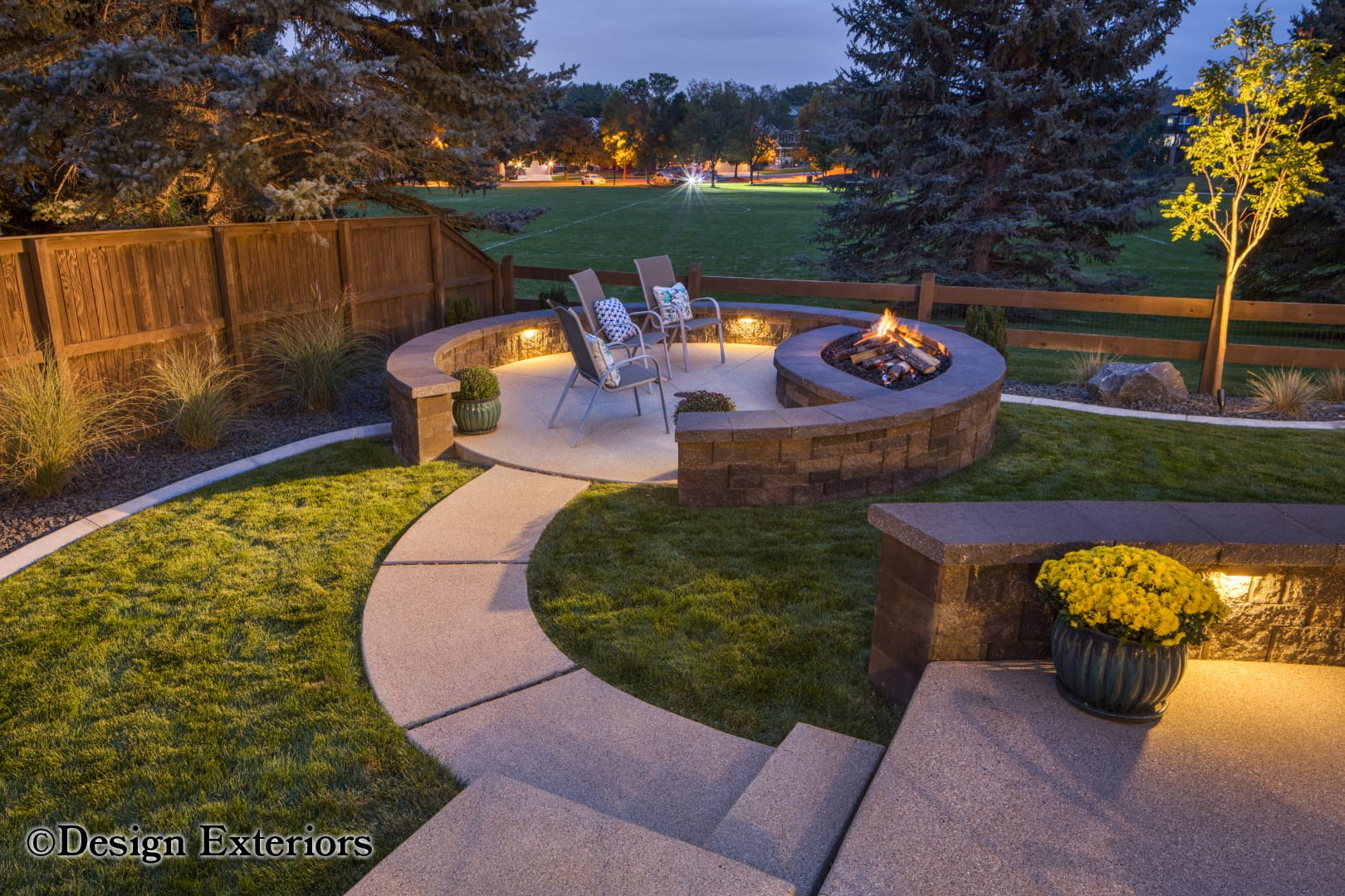 Fire Pits & Fireplaces — 9