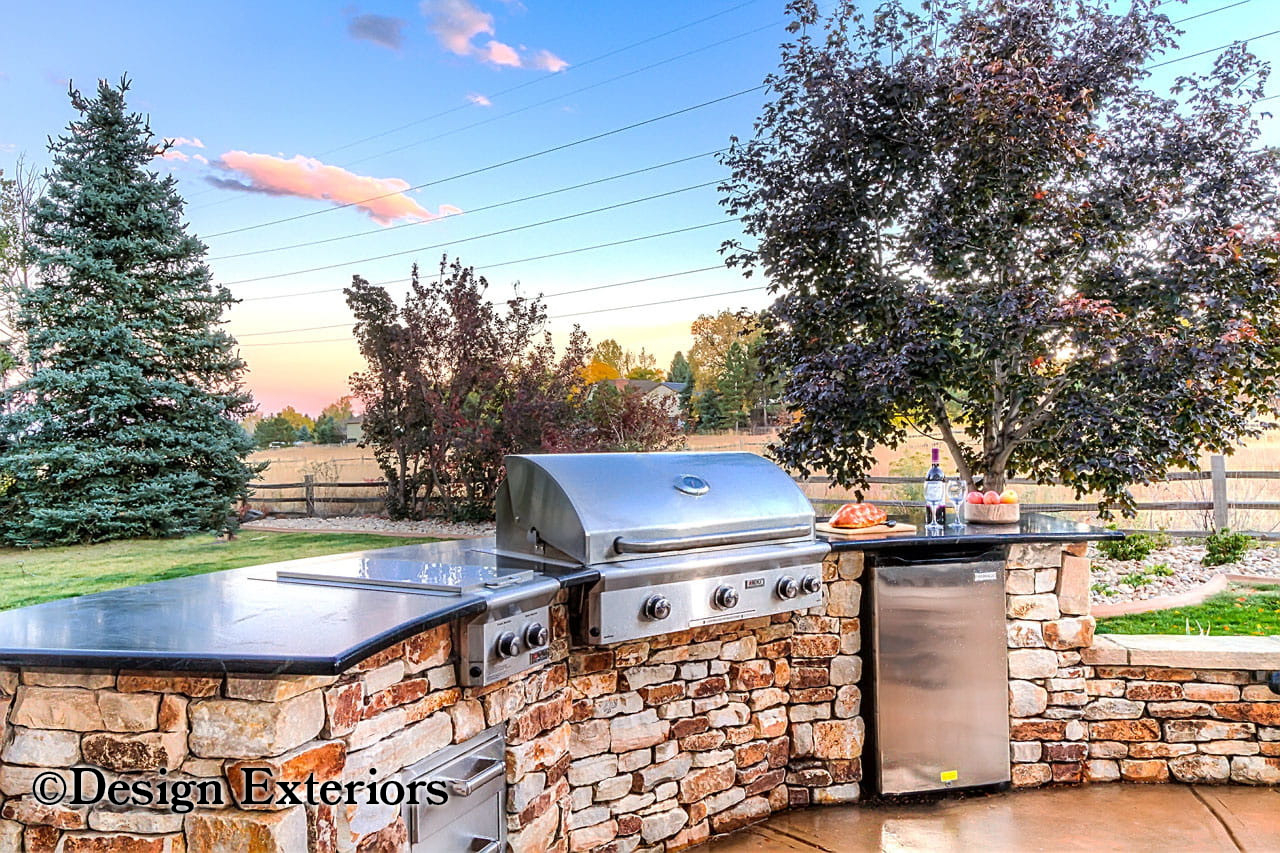 Outdoor Kitchens — 11