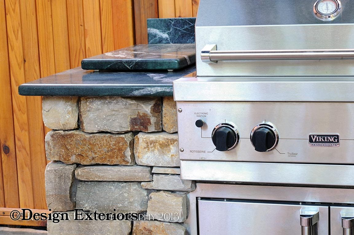 Outdoor Kitchens — 4